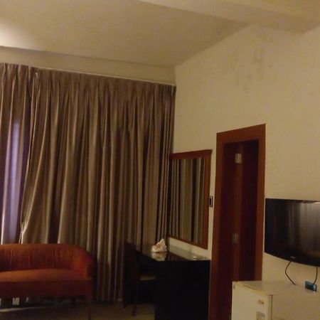 P.A.S.H.A Boutique Hotel Аман Екстериор снимка